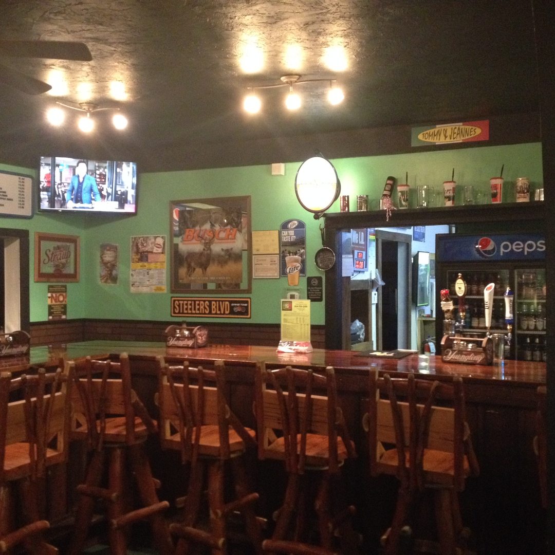 Tommys Pizza Bar | Visit PA Great Outdoors