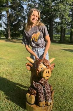 Visit PAGO | Chainsaw Jenna